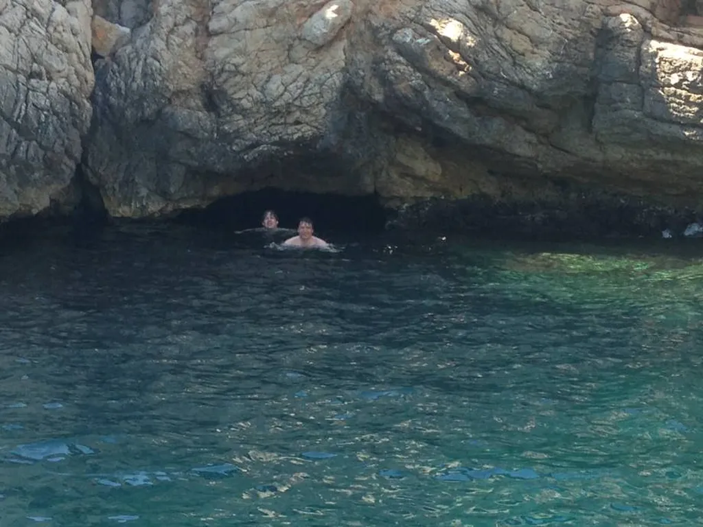 grotte bleue morgiou