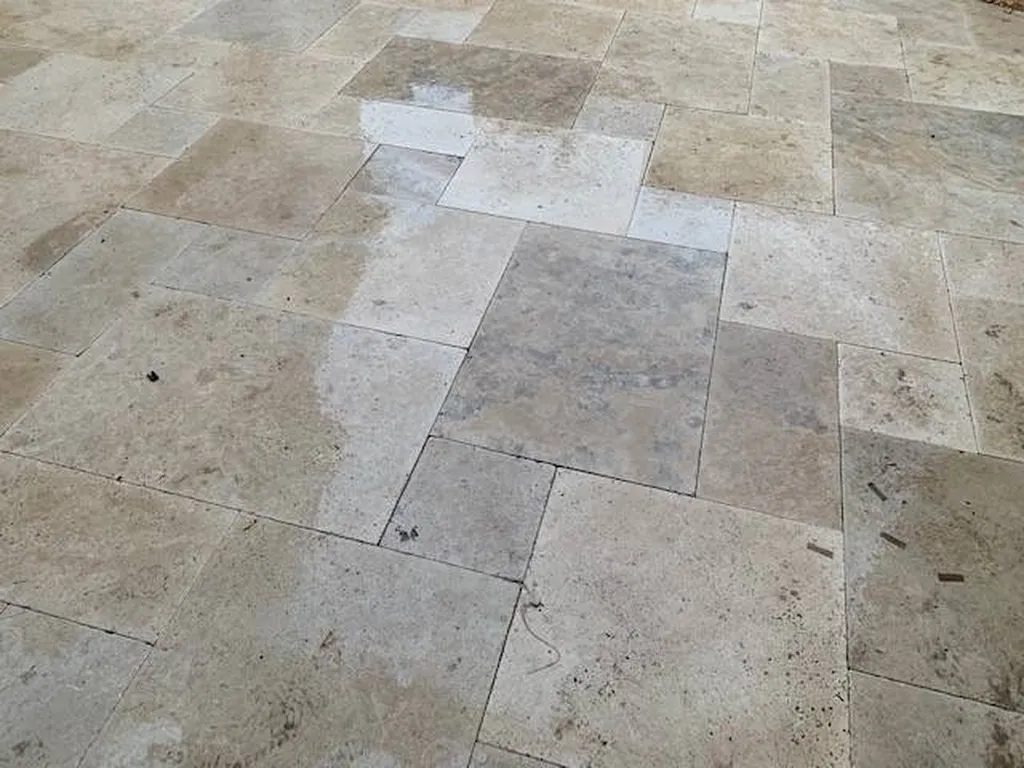 DALLAGES EXTERIEURS TRAVERTIN BEIGE 1ER CHOIX MIX OPUS 4 FORMATS