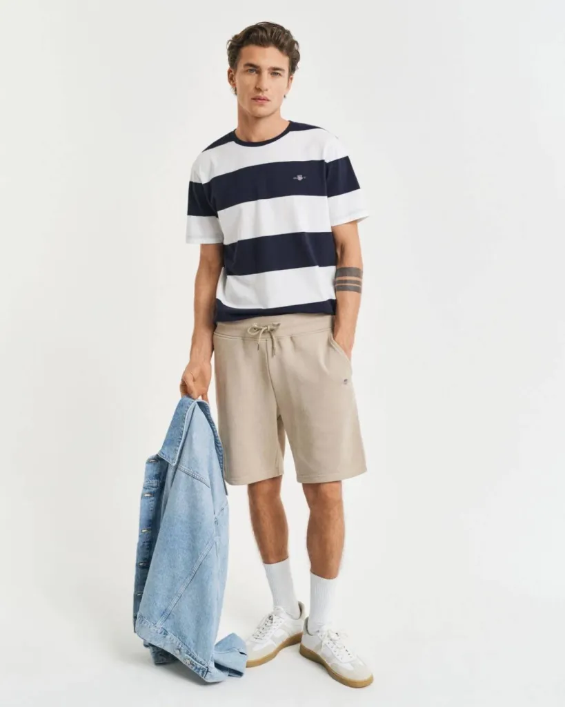 Short de sport homme Gant Shield beige: le confort mature à Dieppe Chez La Suite by Urban Chic