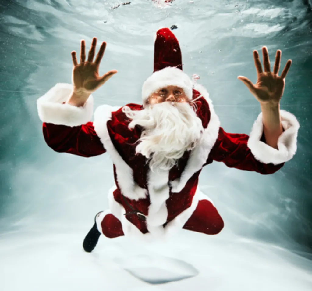 pere noel aquatique à Solliès Pont