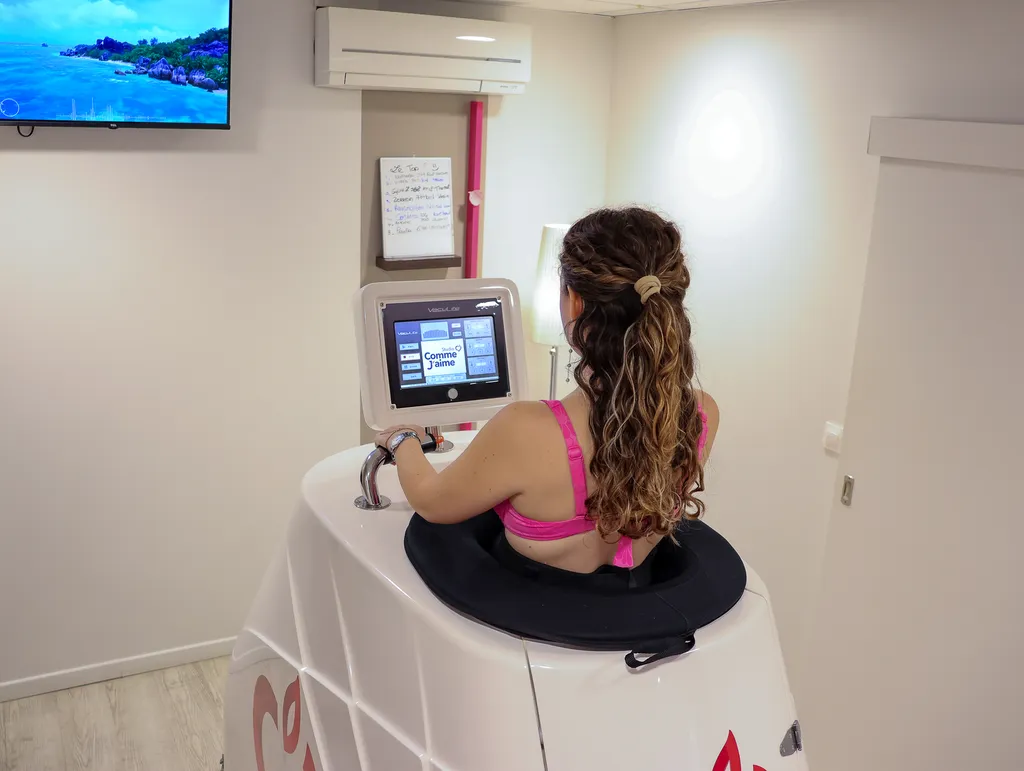 a Merignac Cure Active Vacum à Bordeaux : remodelage corporel complet, gainage musculaire et combustion rapide des graisses