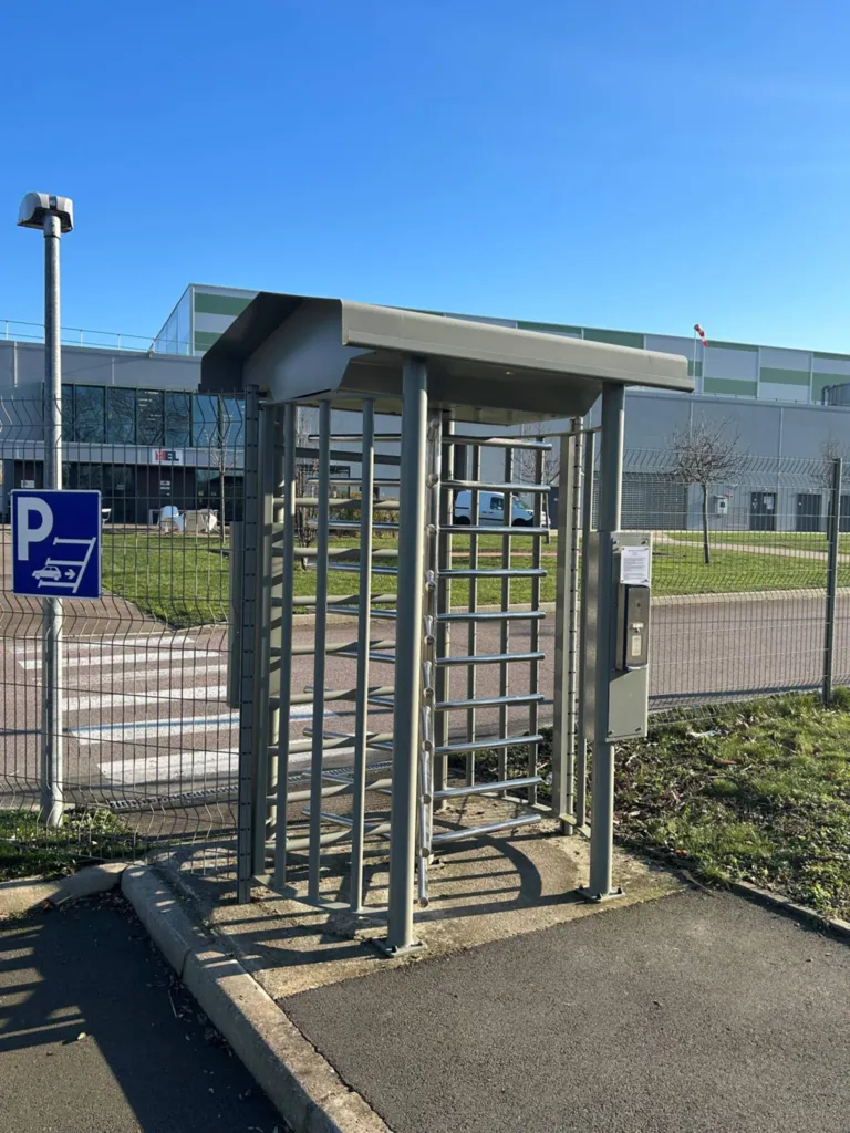 Installateur de tourniquet pour gestion de contrôle d'accès en Normandie