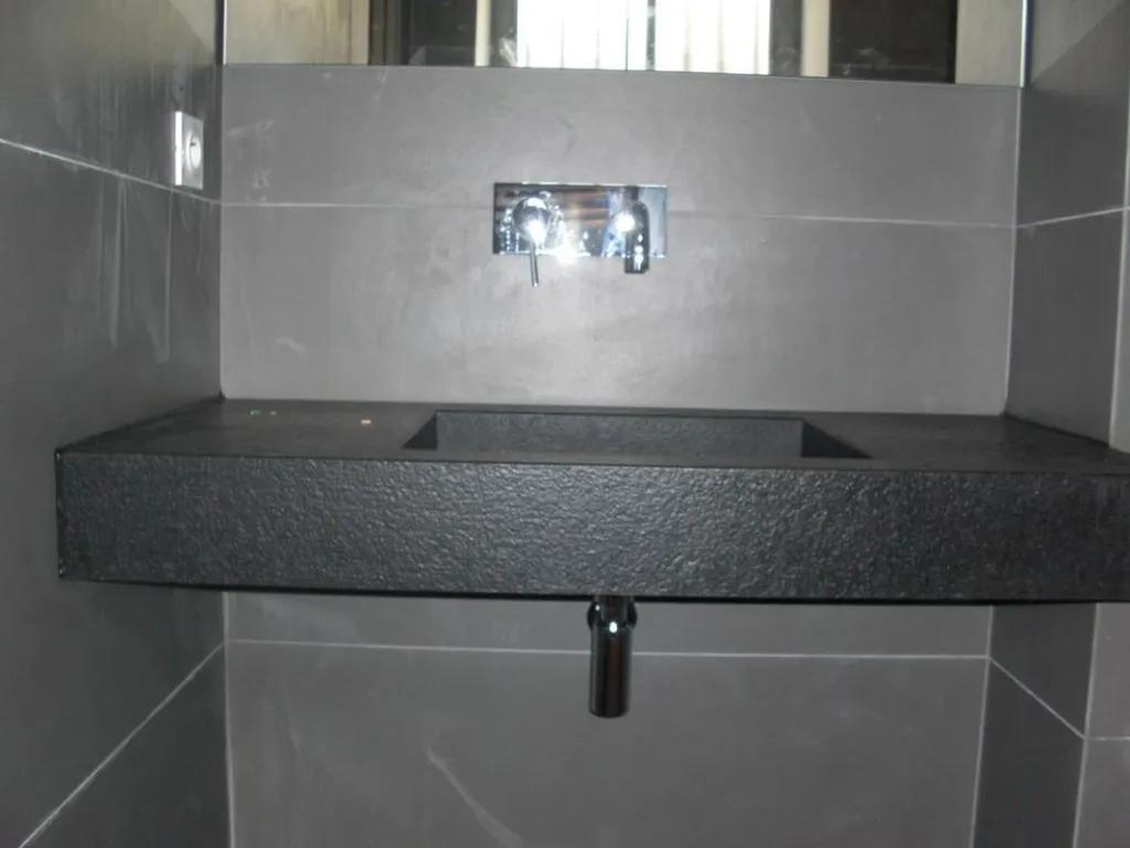 Rénovation de salle de bain haut de gamme pour particuliers à Pusignan