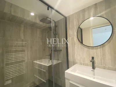 A vendre maison 204,10 M2  jardin et terrasse à Saint-Germain-en-Laye , RER A 10 mn.