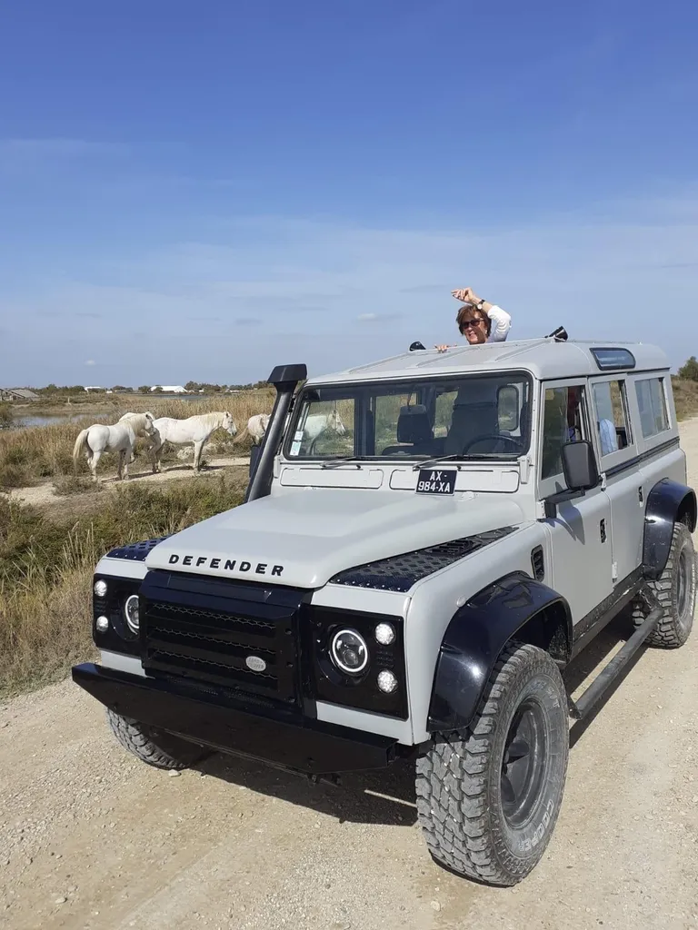 Location 4x4 avec guide privé pour safari exclusif afin de vivre une immersion totale et personnalisée selon vos envies en Camargue.