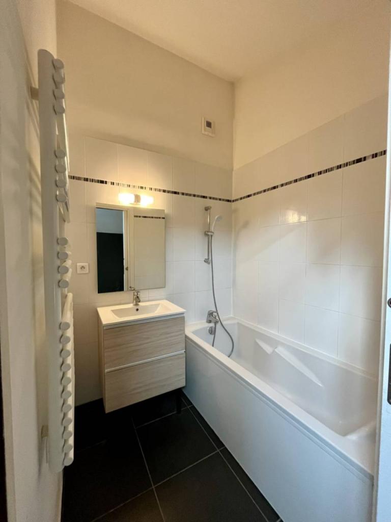 salle de bains chambre 2