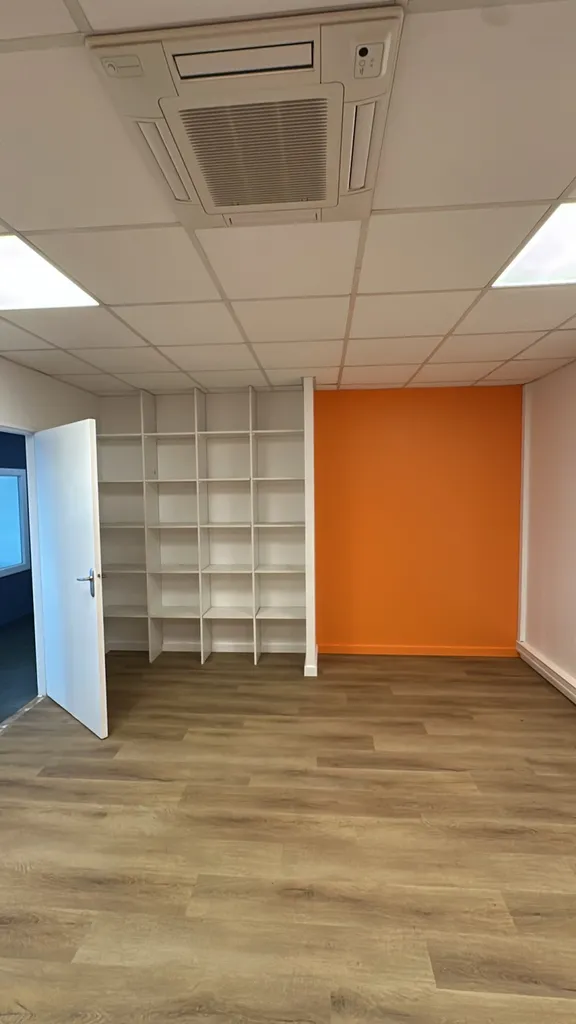 Travaux de peinture professionnelle pour locaux commerciaux à Bruges