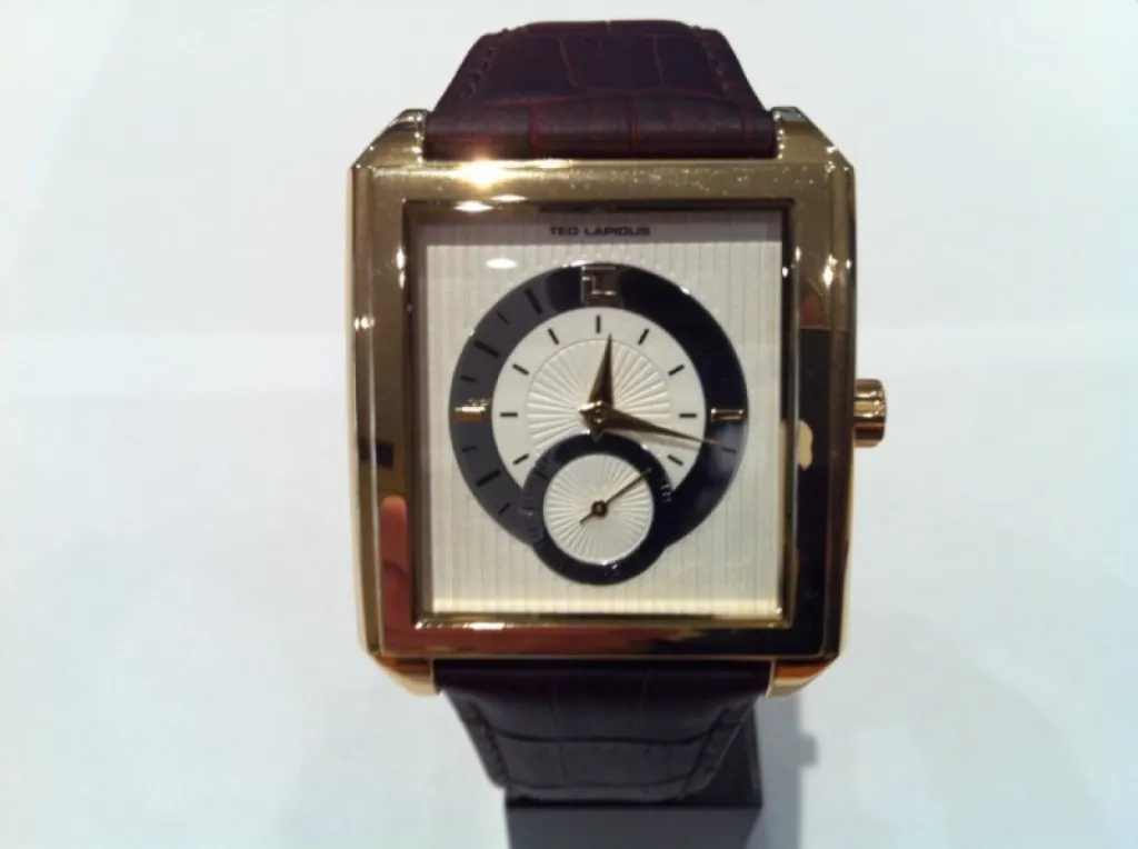 montre ted lapidus. prix 120 €. ref : 5108001