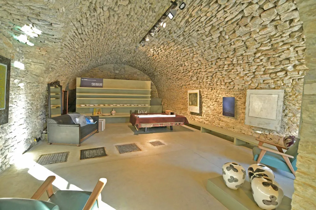 Drôme provençale : maison contemporaine rénovée avec vues   