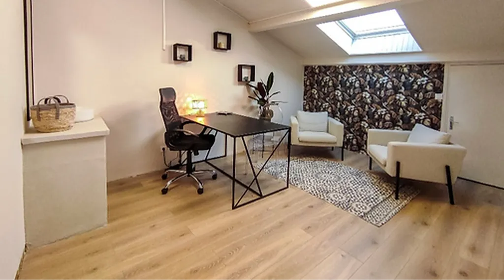 Location cabinet thérapie à Toulouse : bureaux de consultation flexibles à Maison Roquelongue pour praticiens et thérapeutes indépendants
