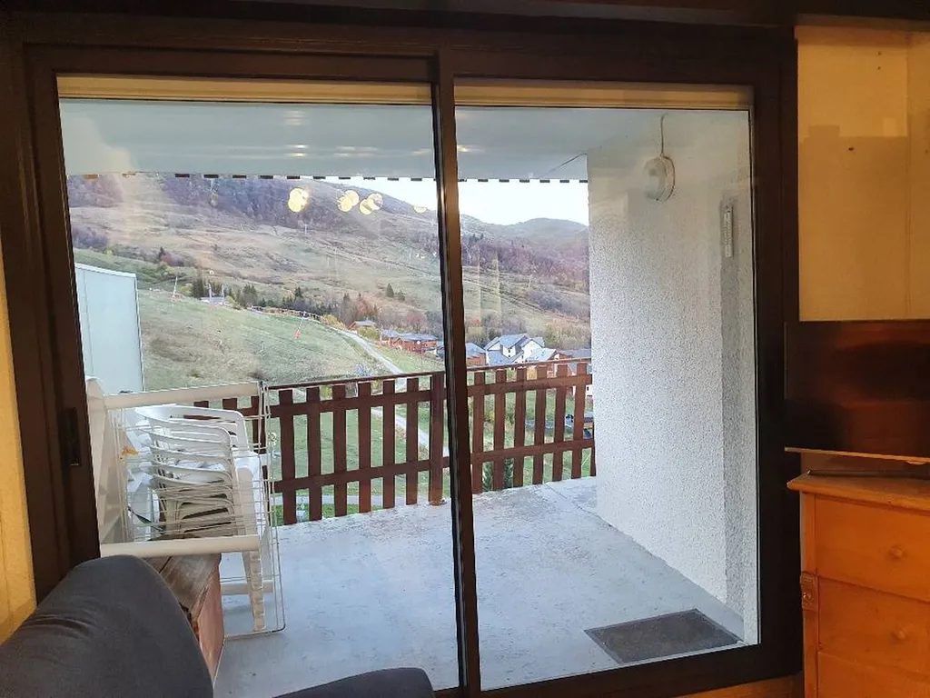 grande baie vitrée en alu pose en rénovation avec vitrage altitude