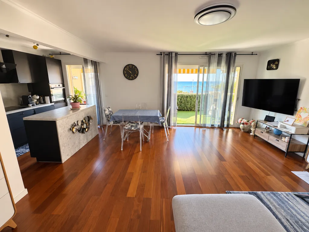 viager occupé appartement avec terrasse et vue mer proche nice