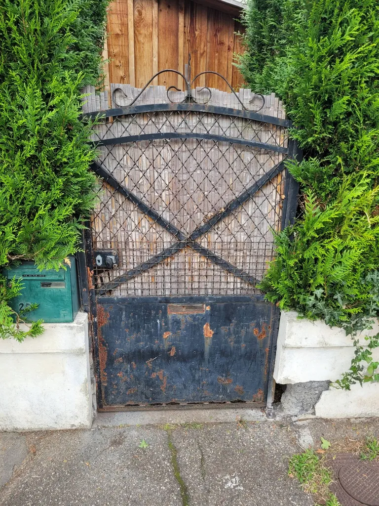 Portillon réparé en gironde