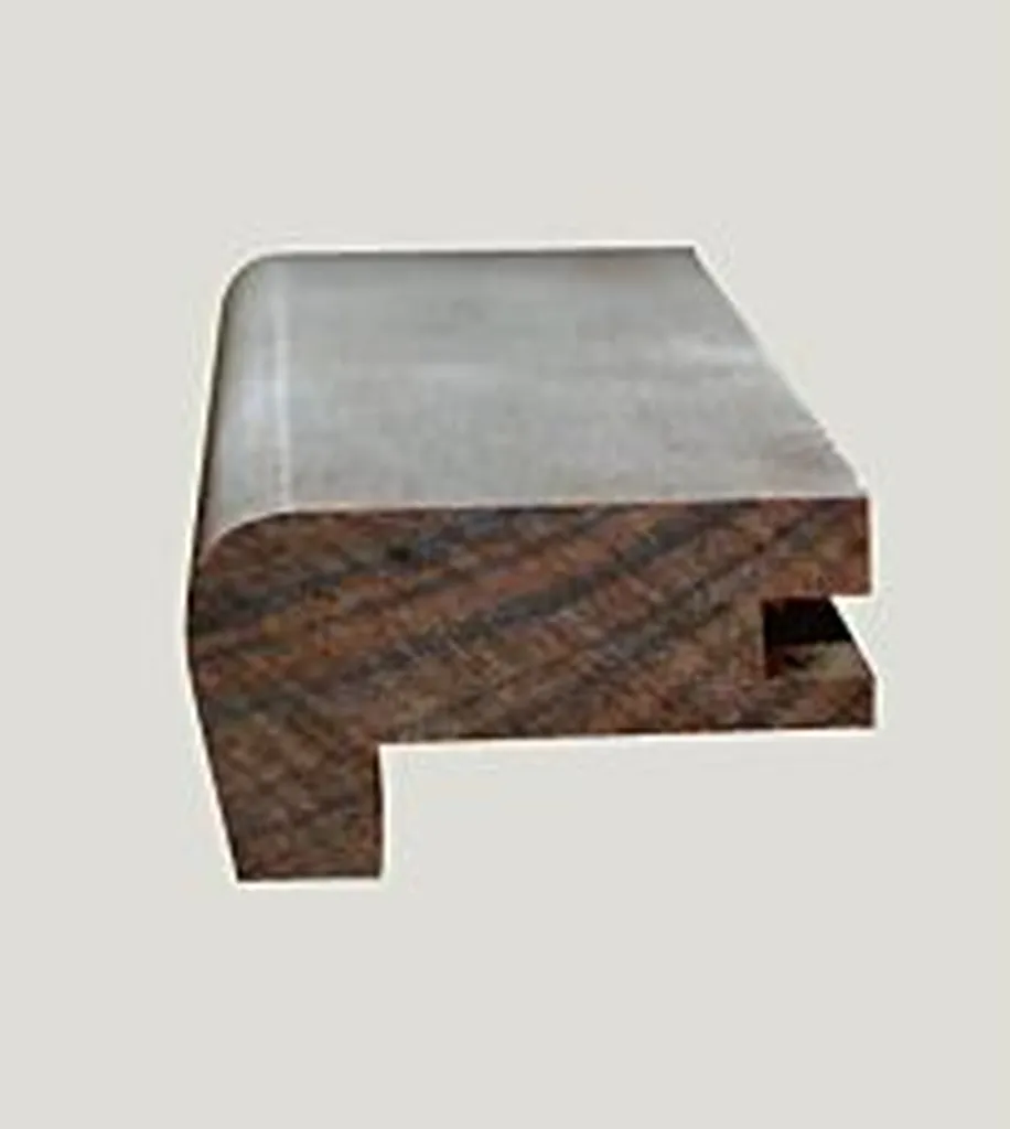 Fabrication de nez de marche pour parquet en bois massif