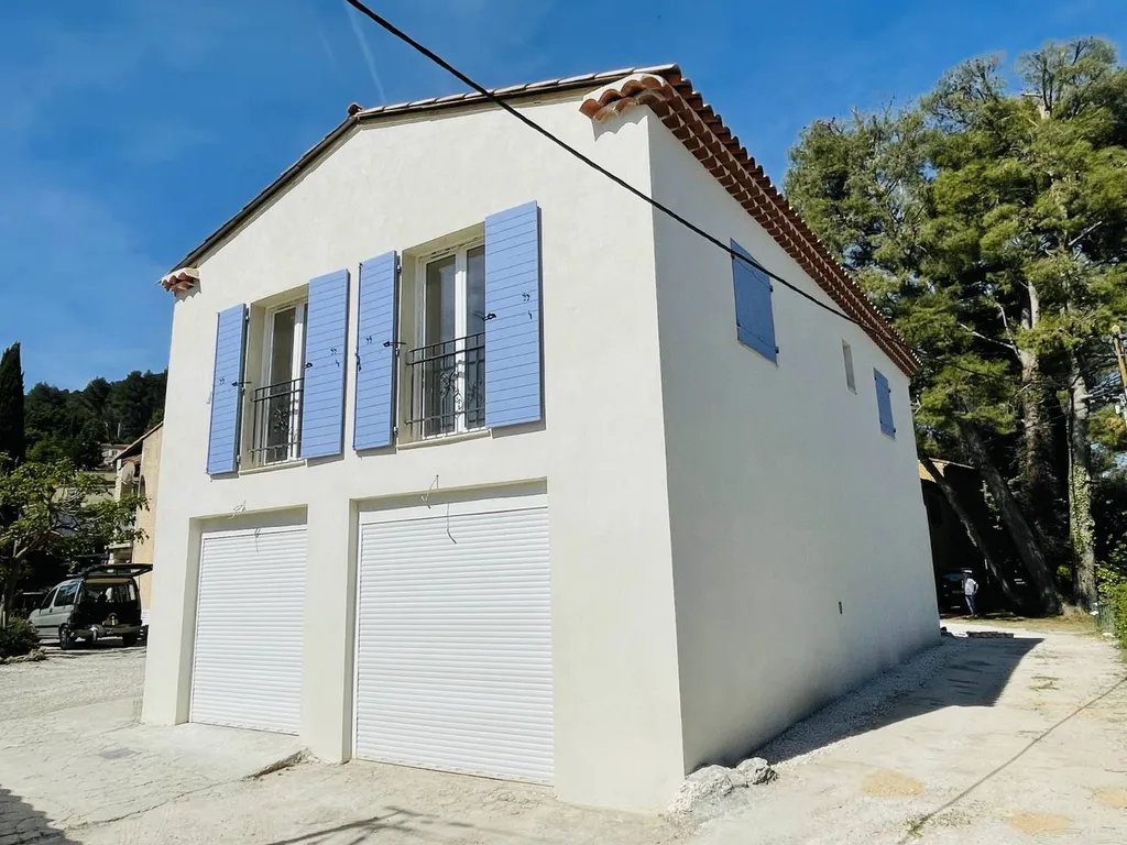surélévation de maison avec garage à auriol
