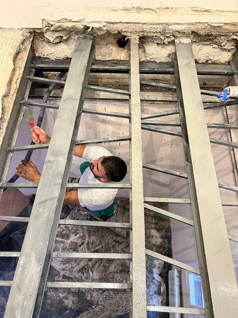 Confortement d'un plancher en voutain en brique détérioré à Marseille