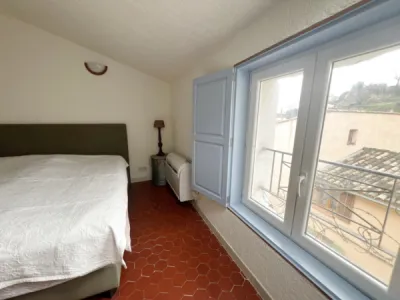 Maison de village 4 pièce(s) 1 chambre(s) 83.23 m² Les Arcs (83460)