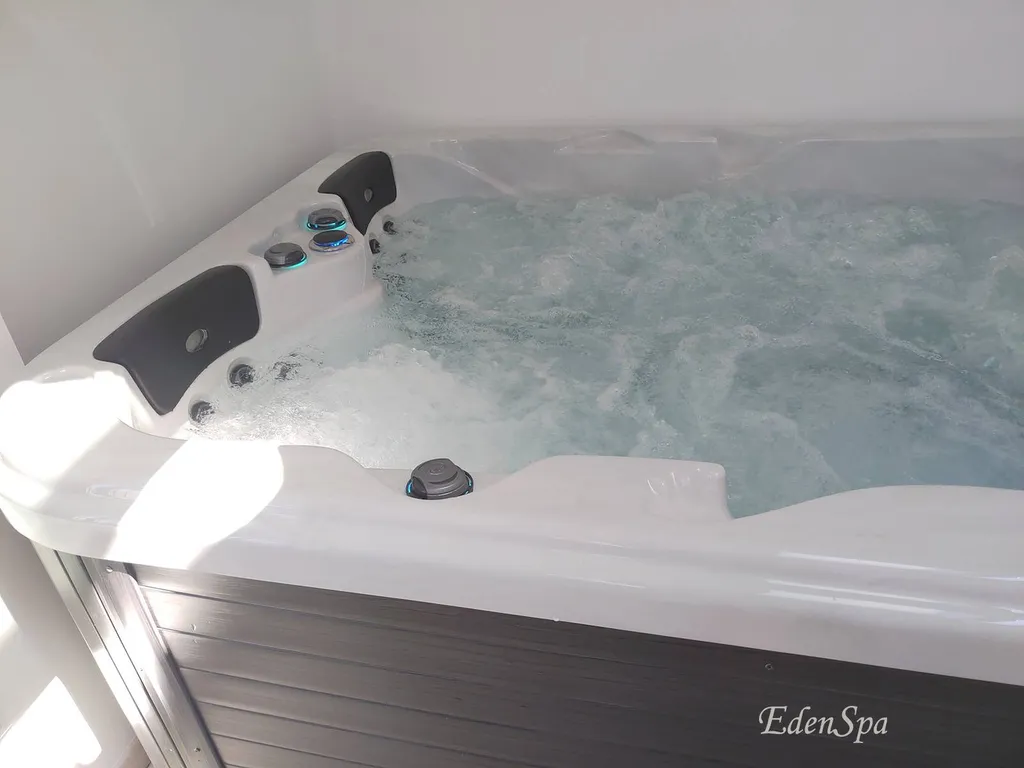 spa 3 place exterieur rognac