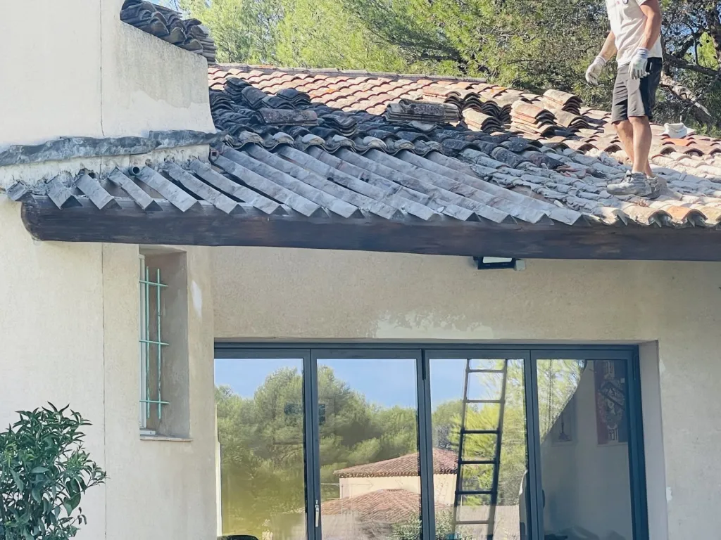 Changement d’une toiture de Auvent d’une maison sur Ventabren près de Aix en Provence