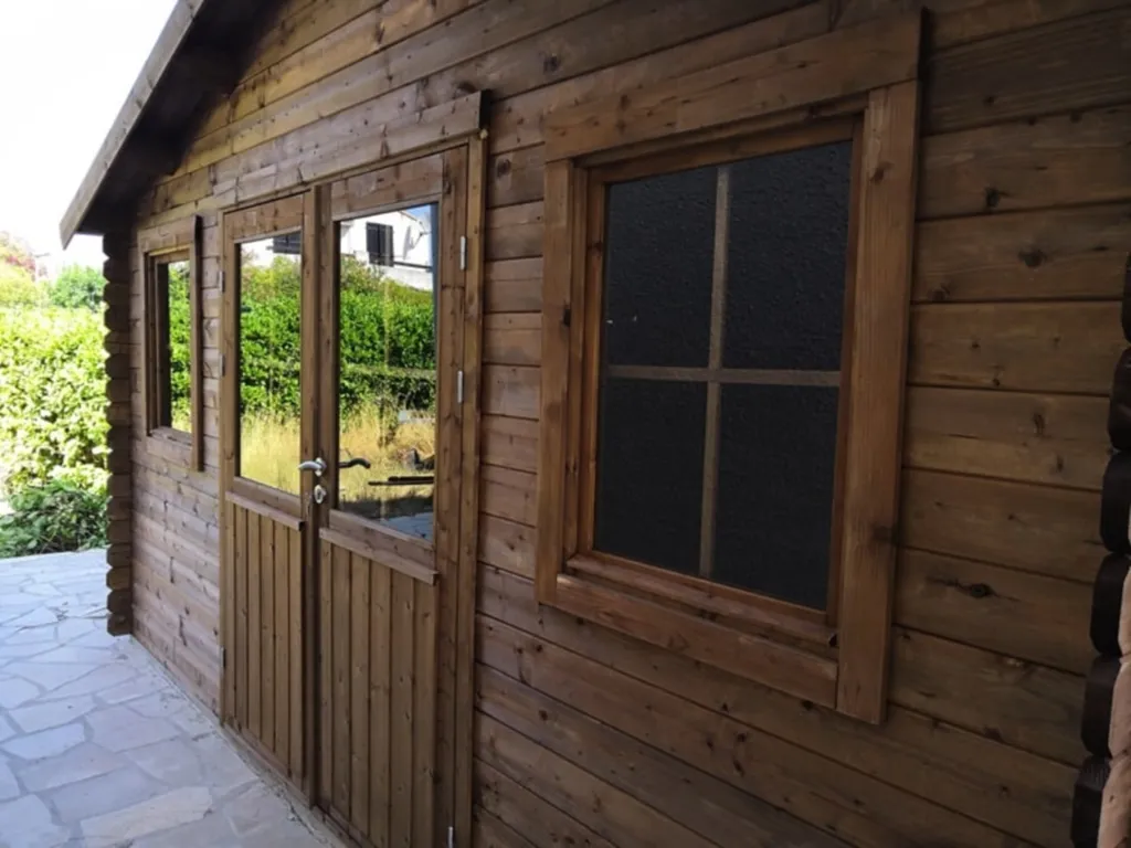 Construction d’un abri de jardin sur dalle béton en bois autoclave classe 4 à Mèze proche de Sète