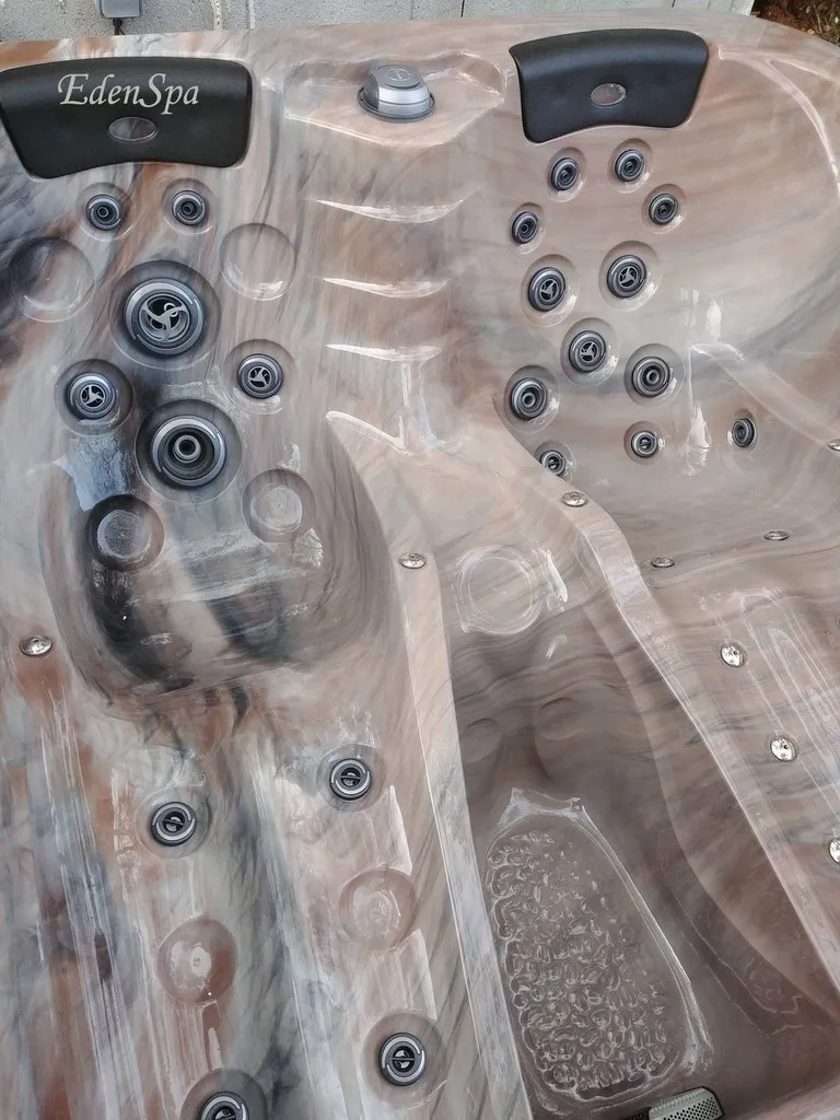 jacuzzi canadien 2 places marseille