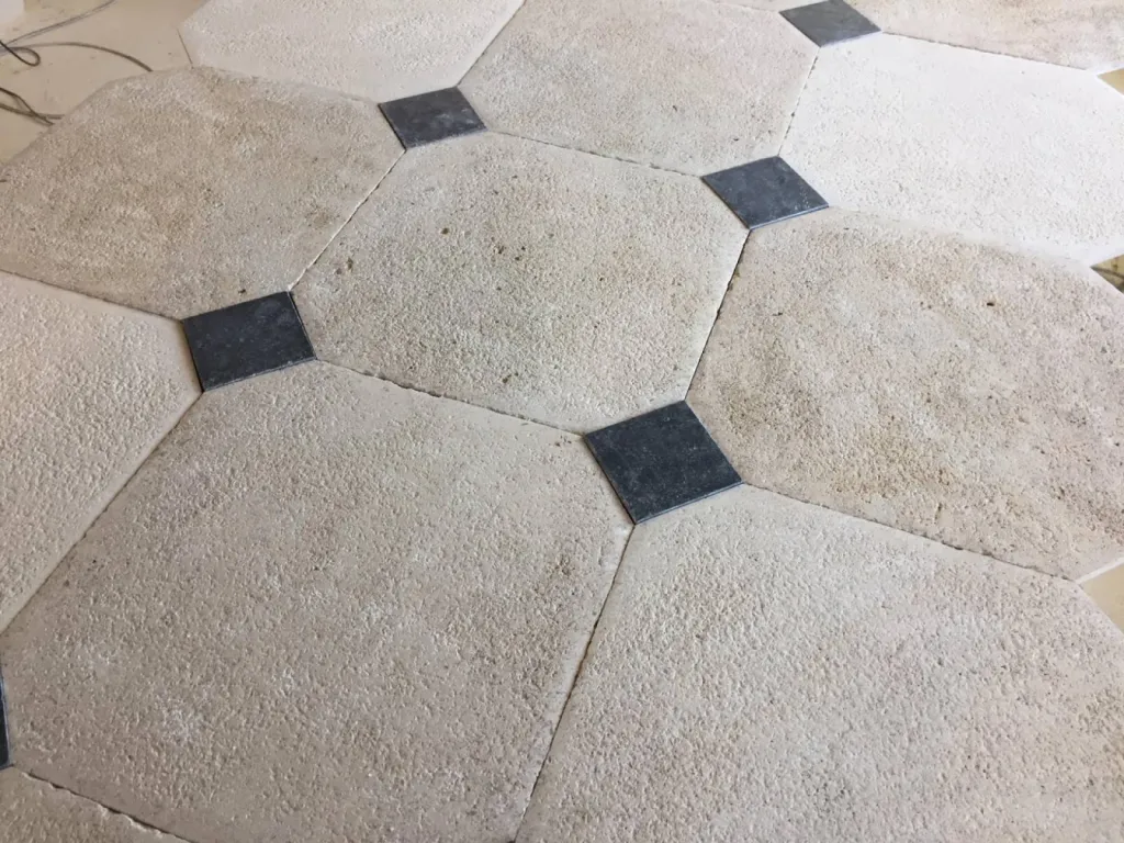 Dallage pierre à cabochon, Mauguio, Montpellier