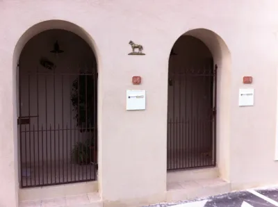 FABRICATION ET POSE PORTILLON EN FER FORGE SUR MESURE A FOS SUR MER BDR