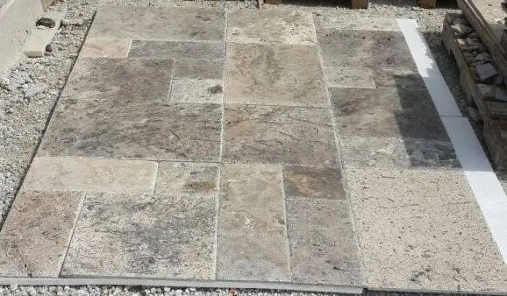 Travertin gris, Aix en Provence