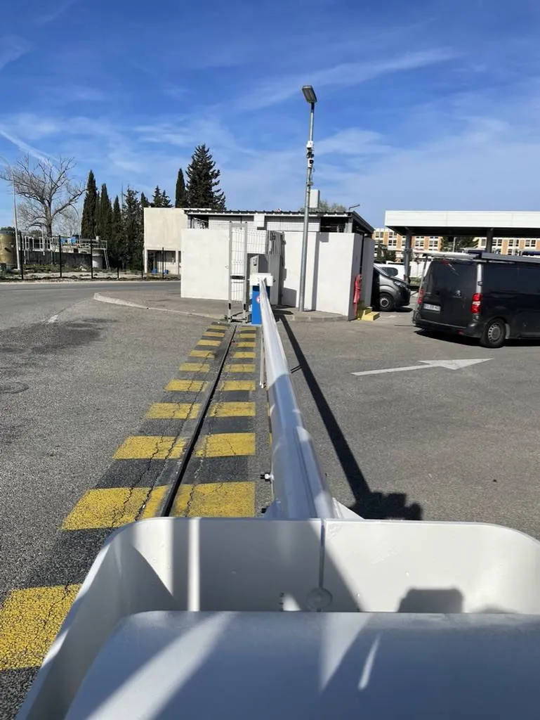 Remplacement barrière automatique LBA sur mesure à Aix en Provence 13