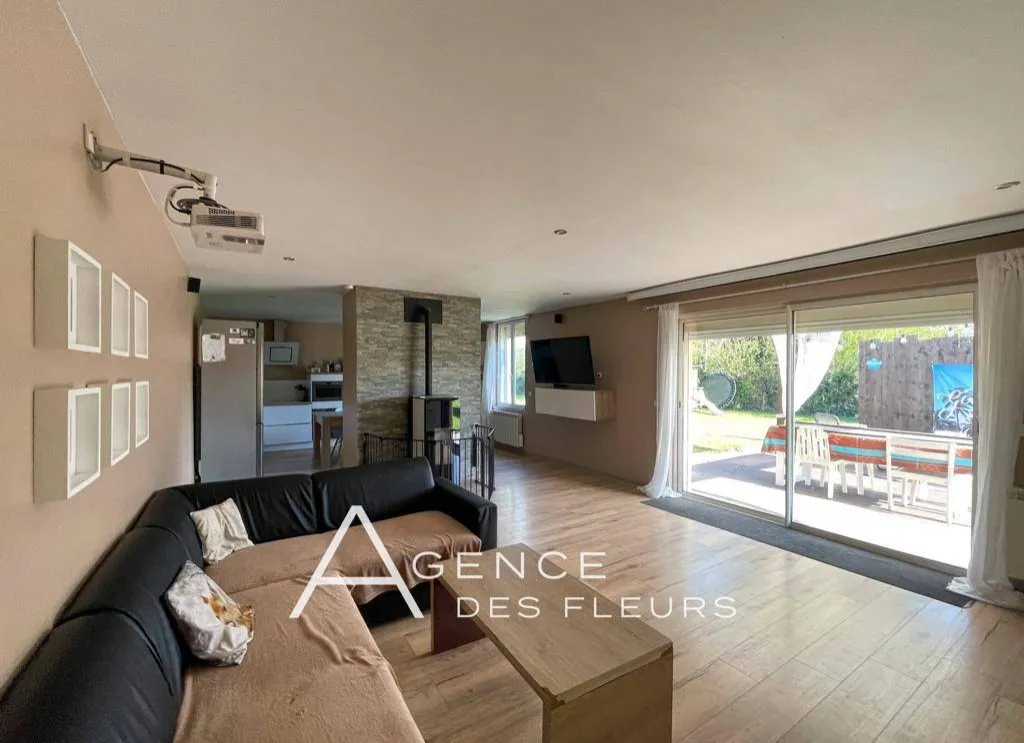 MAISON équipée d'un poêle à granulés