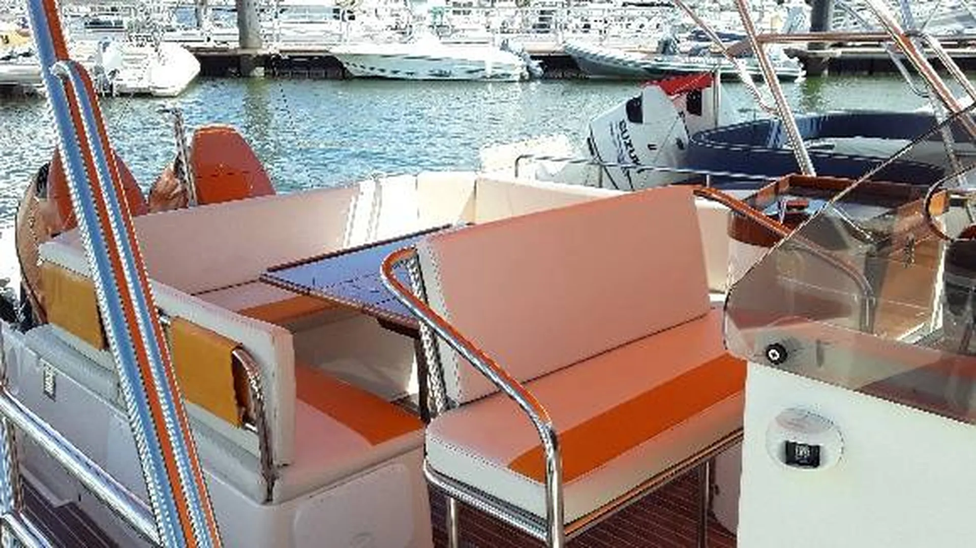 Location d'un bateau Beacher V10.2 CROISIERE à Arcachon ou le Cap Ferret - Bassin d'Arcachon