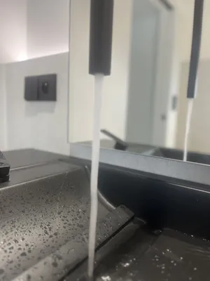 mitigeur avec bec plafond