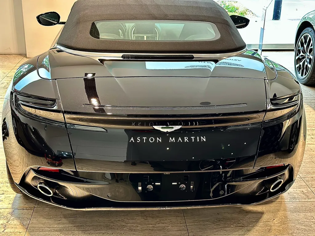 Centre de protection automobile centre de DETAILING protection céramique film de protection PPF Aston Martin LYon DB11 Volante