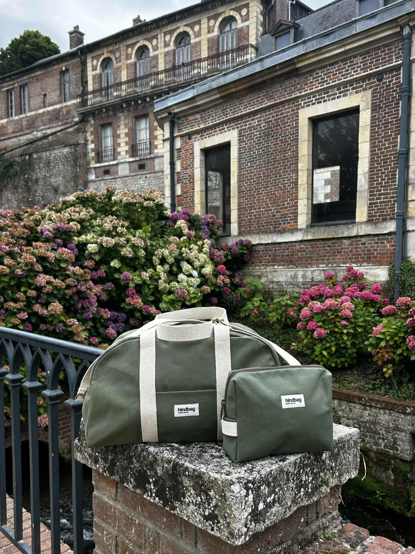 Sac de voyage Charlie par Hindbag, disponible chez Evasion Eu