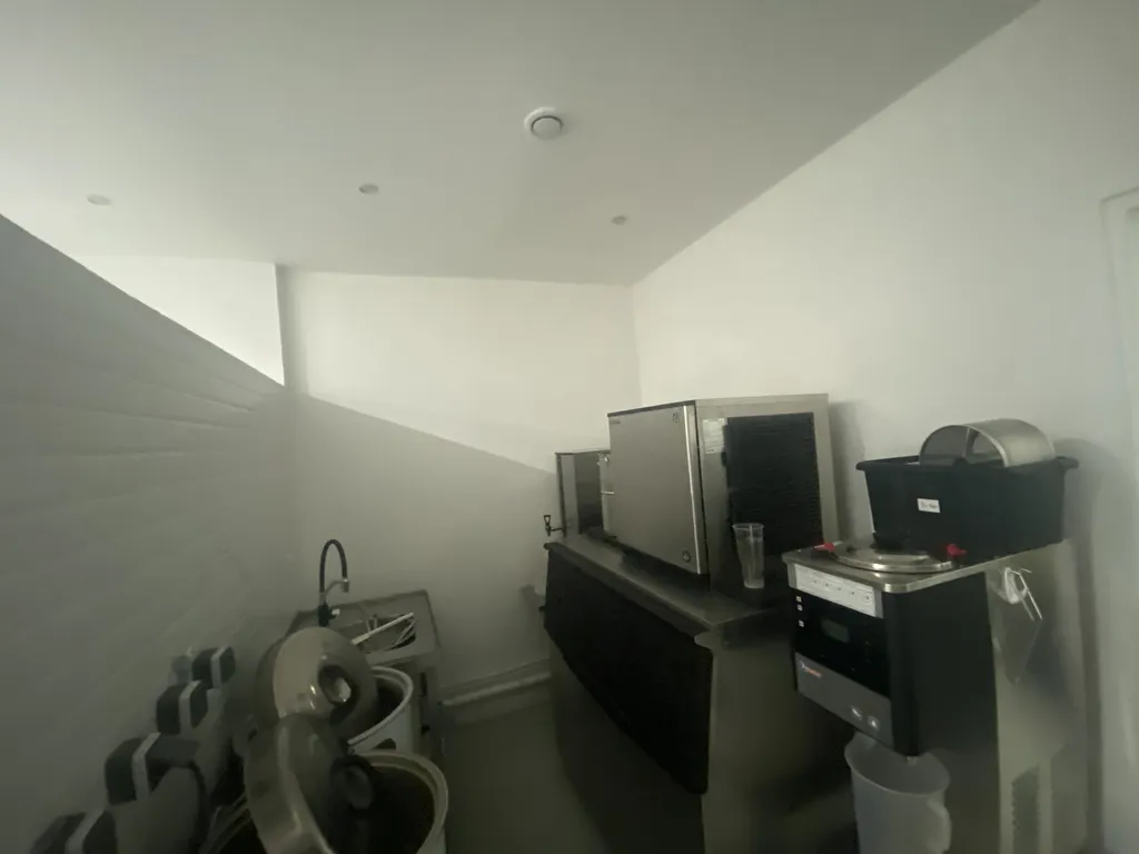 Cession de bail - Local commercial 66 m², Rambuteau, Rue Saint-Martin 75003 PARIS