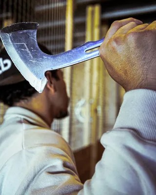  Lancer de hache à Gardanne – Une activité ludique et insolite à deux pas de chez vous