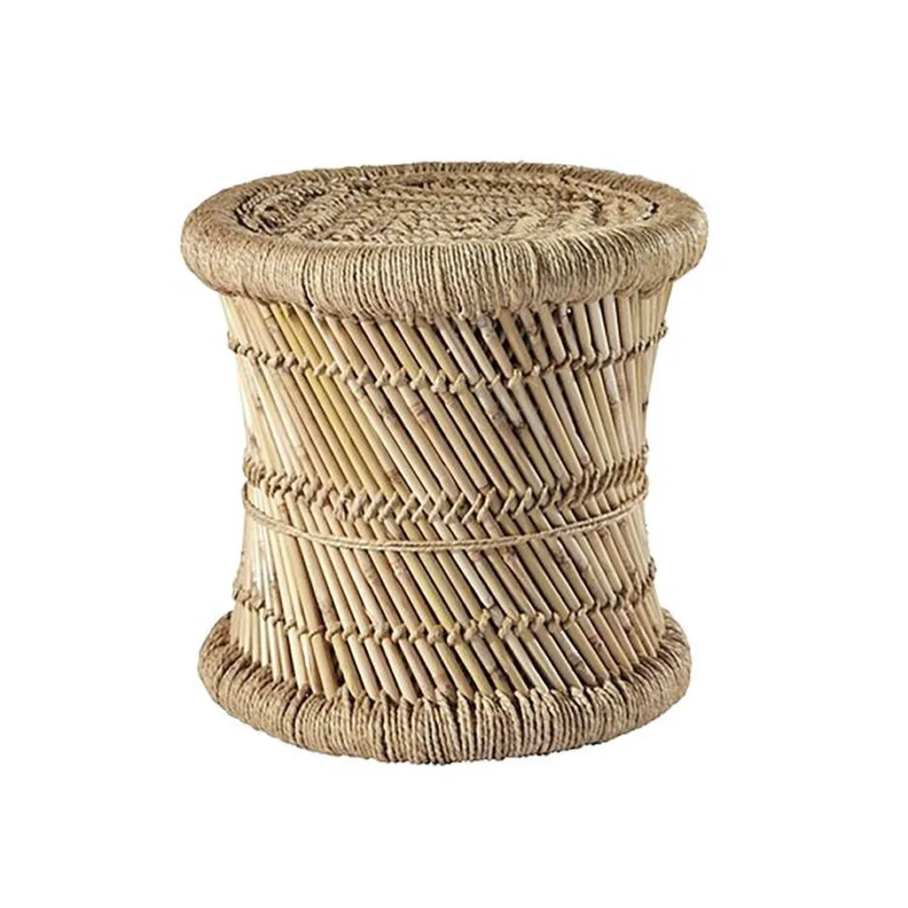 Location de mobilier en rotin vintage à Lyon