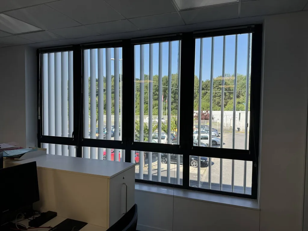 film-solaire-anti-uv-anti-chaleur