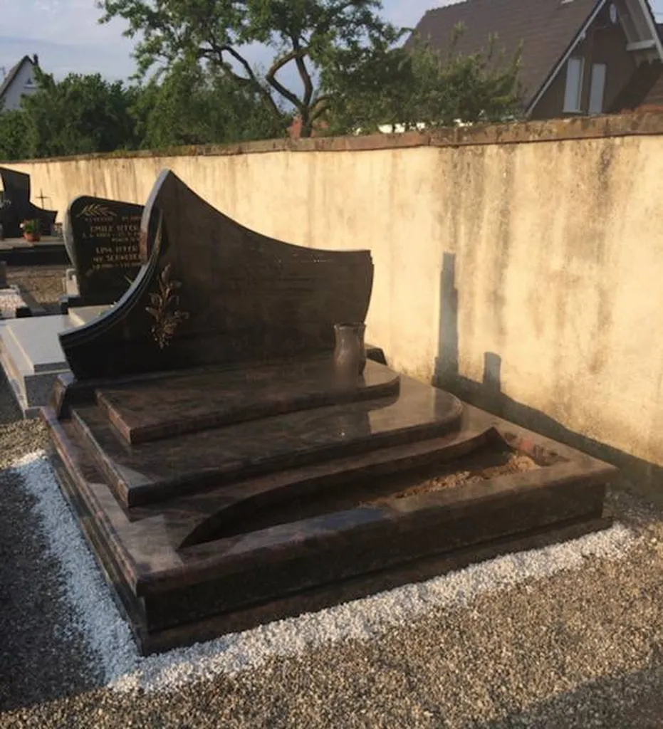 pierre tombale en granit double largeur 3 niveaux