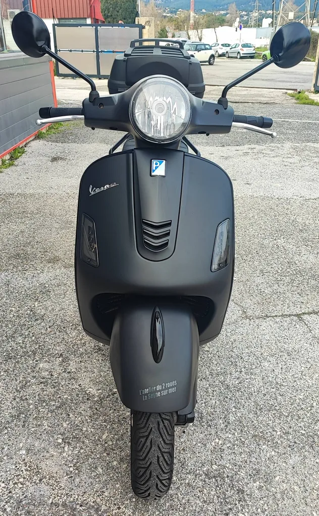 VESPA GTS 300 SUPER DU 10/2018 AVEC 28500KM.
