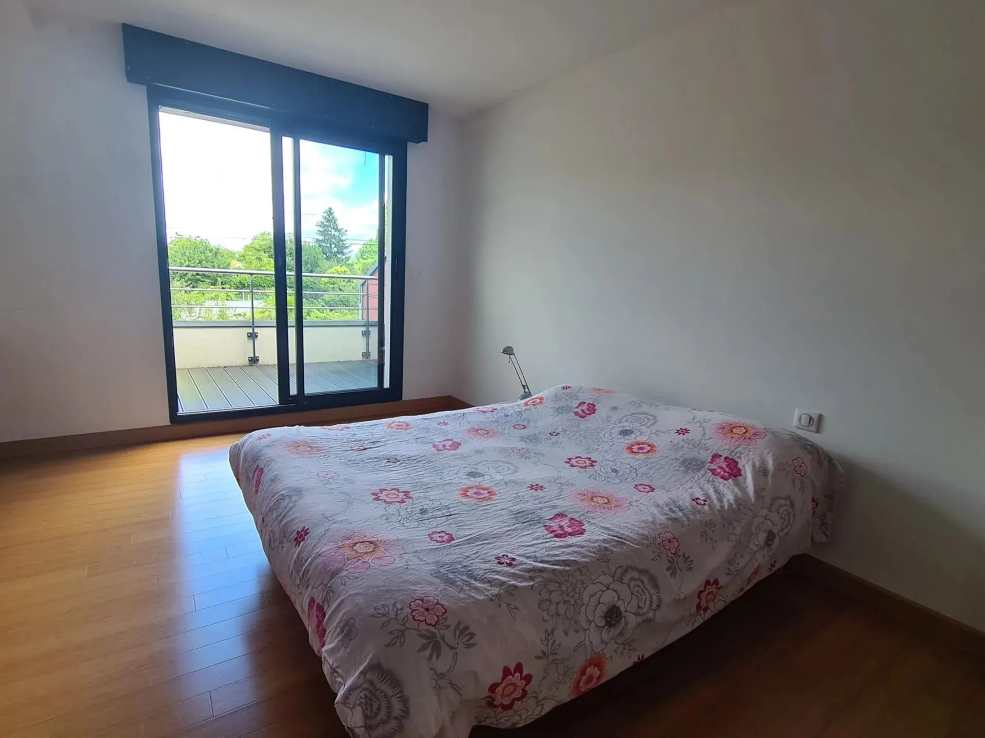 maison avec très grande pièce de vie et de réception à vendre dans le centre ville du mans