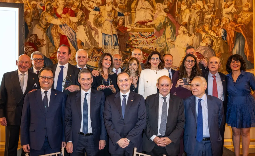 Bernard Tannoury récompensé aux trophées de la Chambre de Commerce Franco-Libanaise pour son engagement et la réussite de Benta
