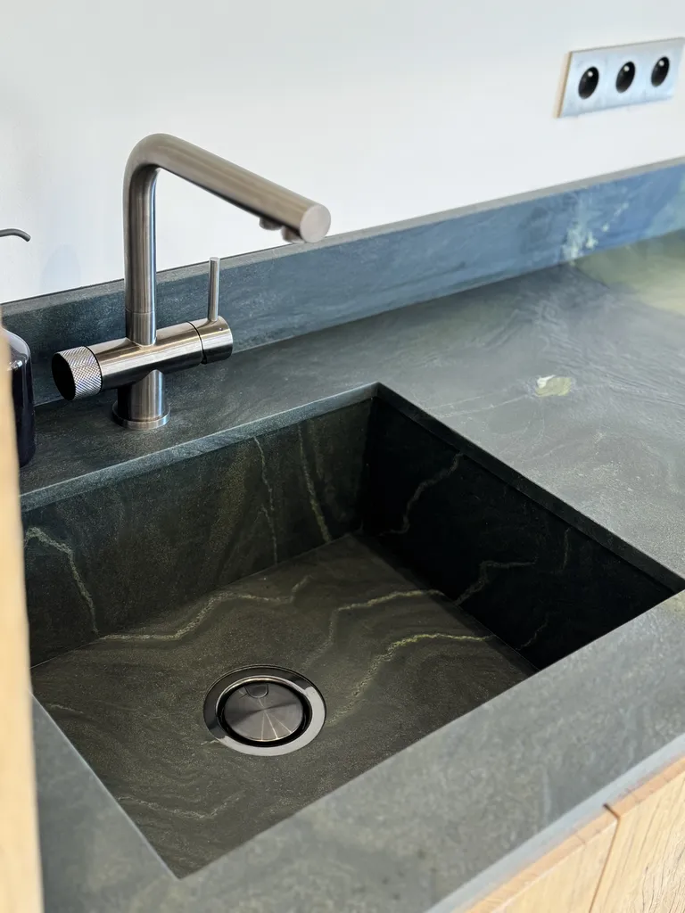 Plans de travail en Quartzite Avocatus aux Baux de Provence