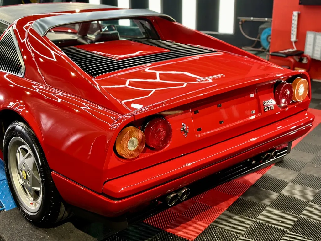 Traitement céramique lyon polissage carrosserie DETAILING Ferrari 328 GTS