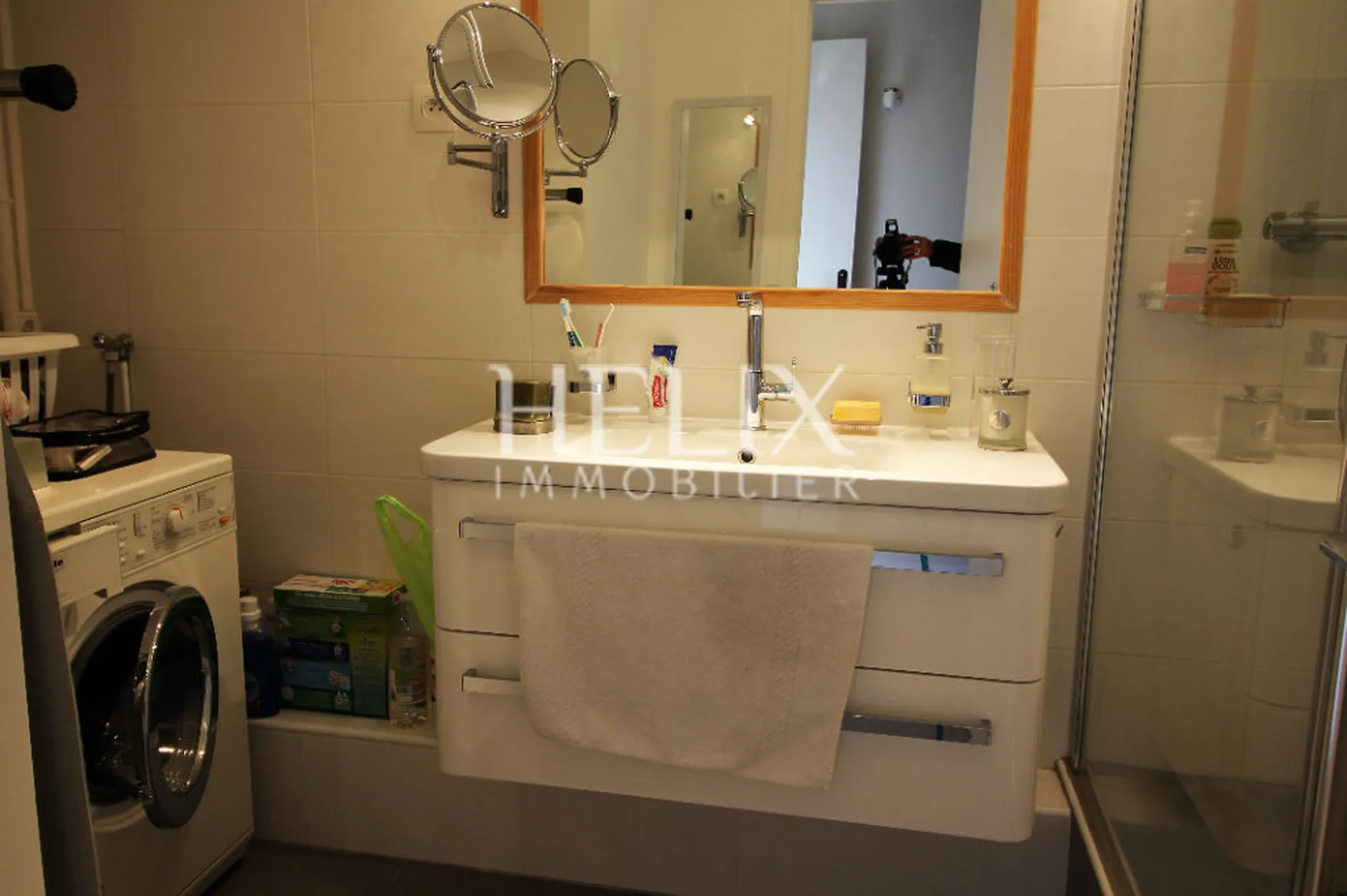 Vous voulez vivre dans le quartier forêt de Saint Germain en  Laye, nous vous proposons un appartement dans la résidence du Parc de Noailles avec une place de parking