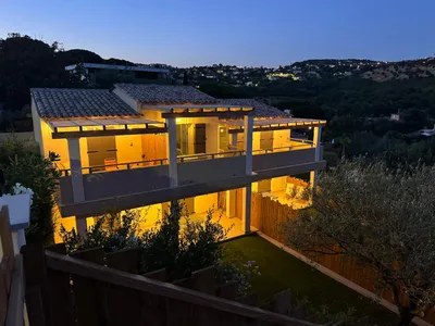 Villa de nuit