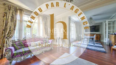 Dans un immeuble de standing au  Vésinet très bel appartement traversant