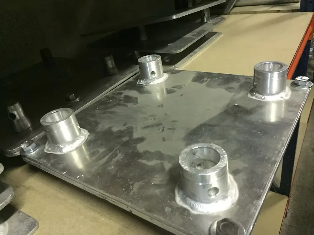 PLAQUE LIAISON TRIO-QUATRO 290