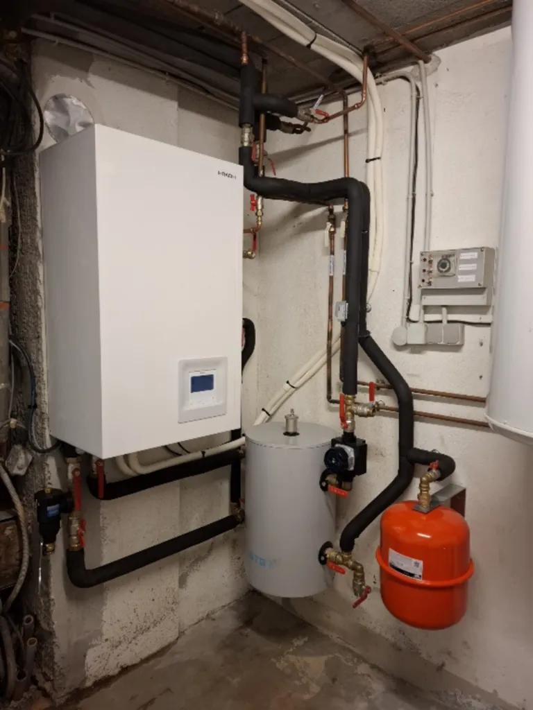 Installation d'une pompe à chaleur Air-Eau Hitachi Yutaki S Combi