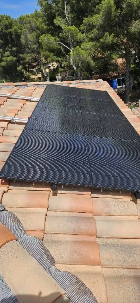 Installation à Marseille 9ème de 5 panneaux solaires Dualsun en 425WC 